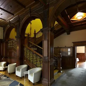 B+B Edinburgh Hotell